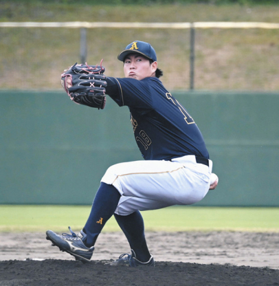 リーグ初完封を飾った愛工大・野崎＝豊田市運動公園野球場で