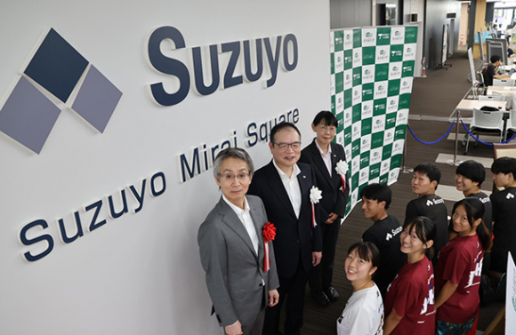 物流企業が命名権を獲得した中央図書館内のスペース＝千種区の名古屋大で