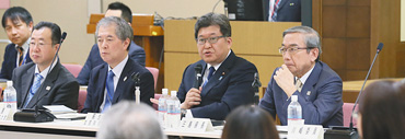 大学入試の検討会議初会合=東京・霞が関の文科省で